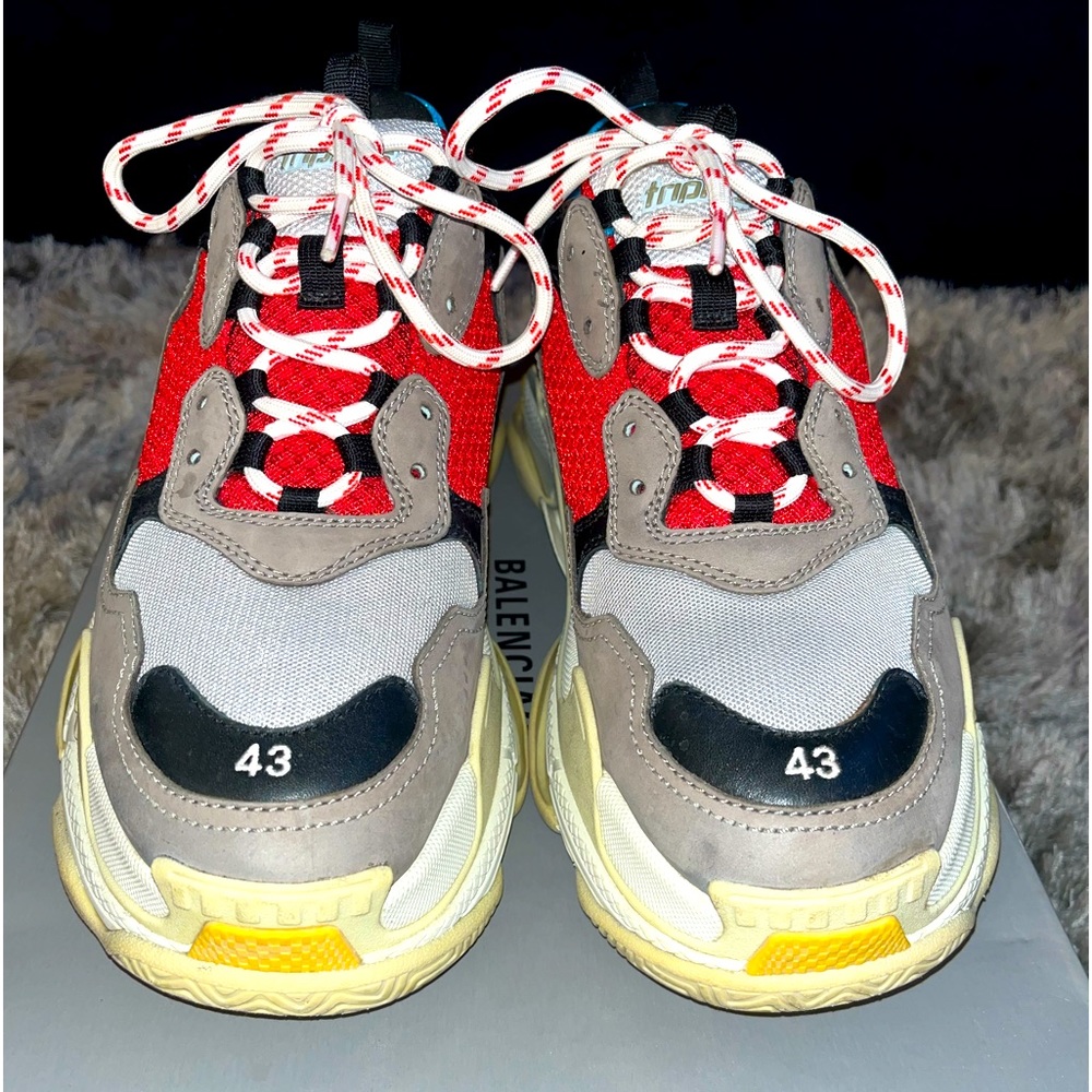 Authentic Balenciaga triple S sneaker. Size 43= 10 men U.S. Great condition!